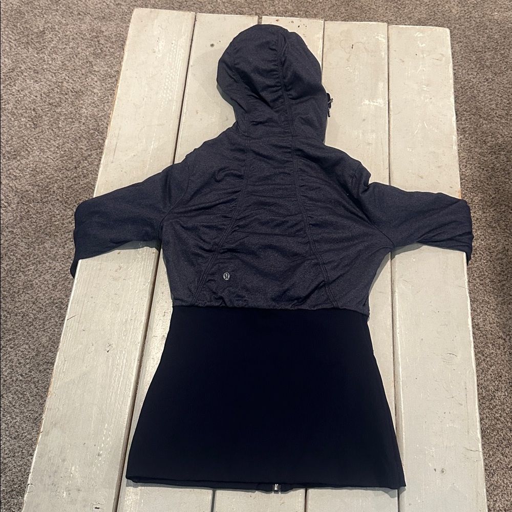 Lululemon Dance Studio Jacket III Inkwell Navy Reversible sz 6 - Picture 8 of 8